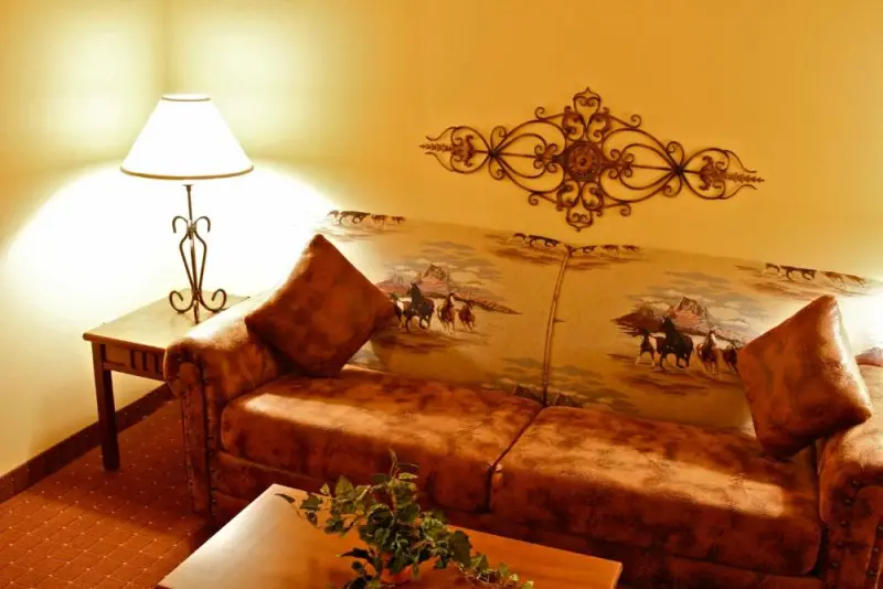 Deluxe King Suite - Disability Access